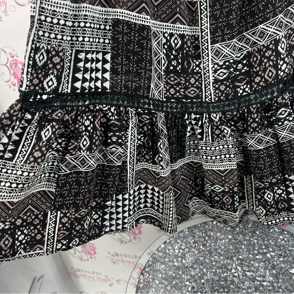 Bluenotes dress ruffle hem Aztec boho white Black and White Patterned Dress - Picture 6 of 12